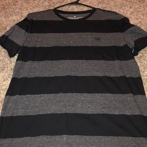 American eagle short sleeve shirt